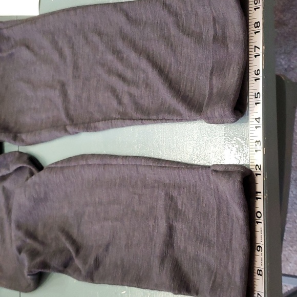 SPLENDID, charcoal gray jump suit. So fun, big pockets size small. Comfo… - Picture 10 of 12